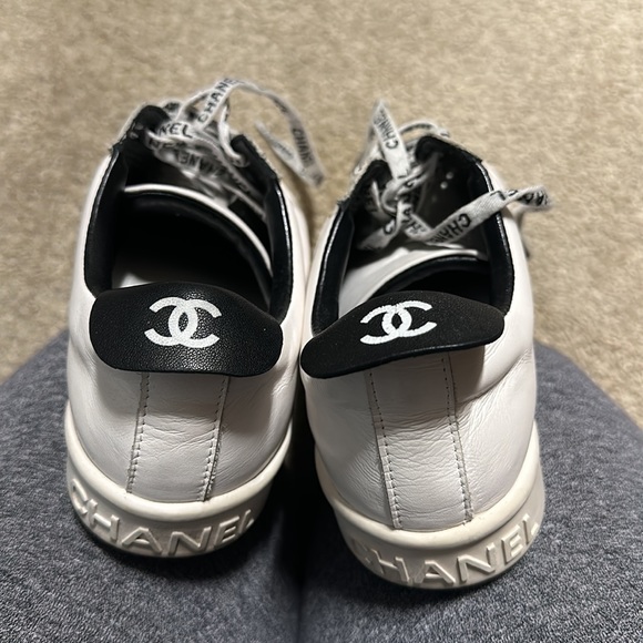 Authentic CHANEL sneakers size EURO 40 is US small size 10. - Picture 2 of 10
